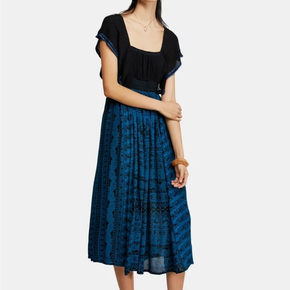Free People Maxi Dress Flutter Sleeve Blue Black Floral Elephants - Picture 1 of 16